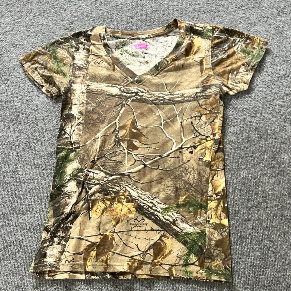 Game Winner T-Shirt Womens Size M Realtree Camo V-Neck Cotton Short Sleeve Hunt